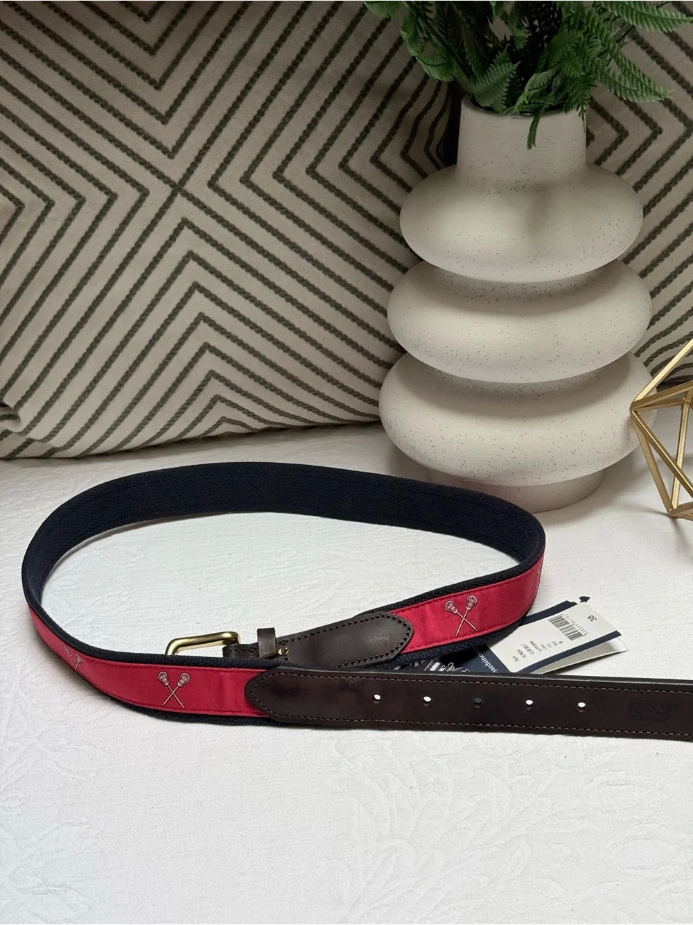 Vineyard Vines Men’s Belt Pink Canvas Embroidered with Lacrosse Sticks, Size 38